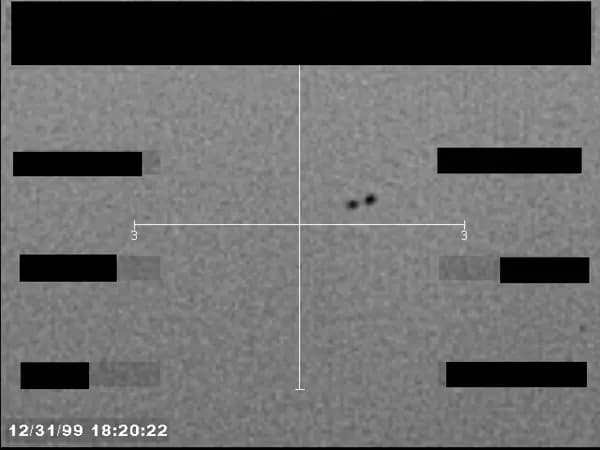 FBI photo b15 — 第 1 頁