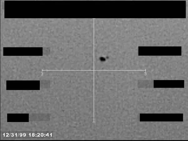 FBI photo b16 — 第 1 頁